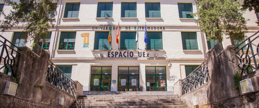 Fachada del edificio del Espacio UEx en Cáceres
